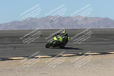 media/Oct-13-2025-Moto Forza (Mon) [[a66d839500]]/3-B Group/Session 2 (Bowl)/